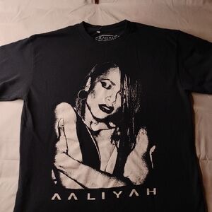 Aaliyah Black Graphic Tee - Short Sleeve